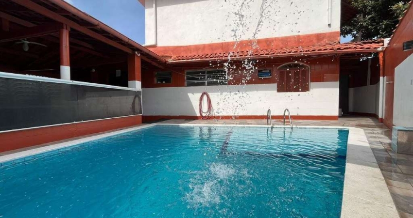 Casa à venda, 3 quartos, 4 vagas, Catiapoa - São Vicente/SP