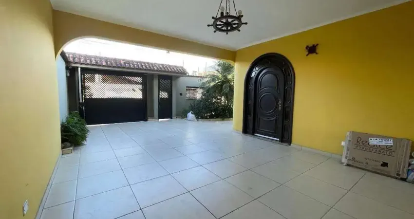 Casa com 4 quartos para alugar na Rua Coroados, Tupi, Praia Grande