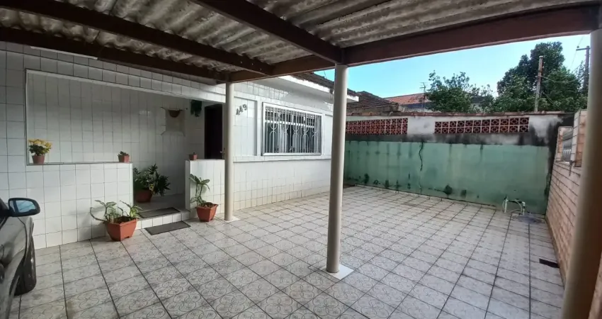 Casa à venda no bom retiro em santos – 2 dormitórios, 3 vagas e ótima localização