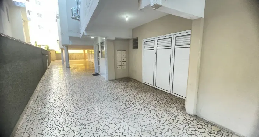 Apartamento à venda na ponta da praia com 2 dormitórios e quarto de serviço