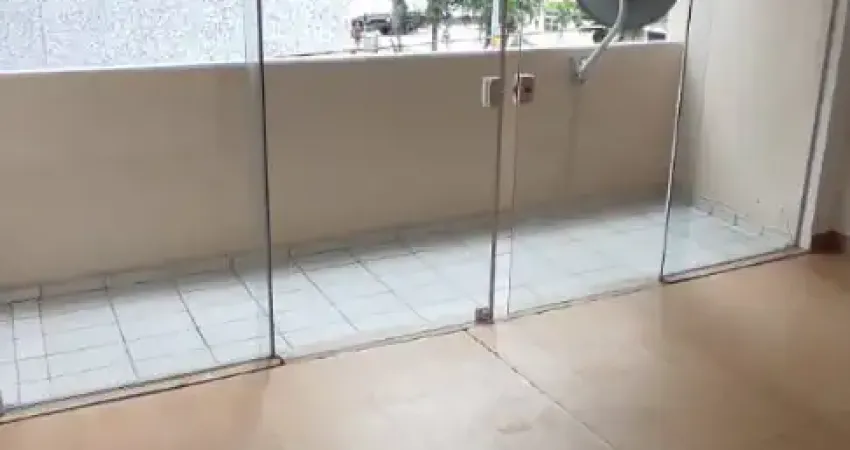 Apartamento à venda no bairro José Menino, com excelente localização e fácil acesso à praia