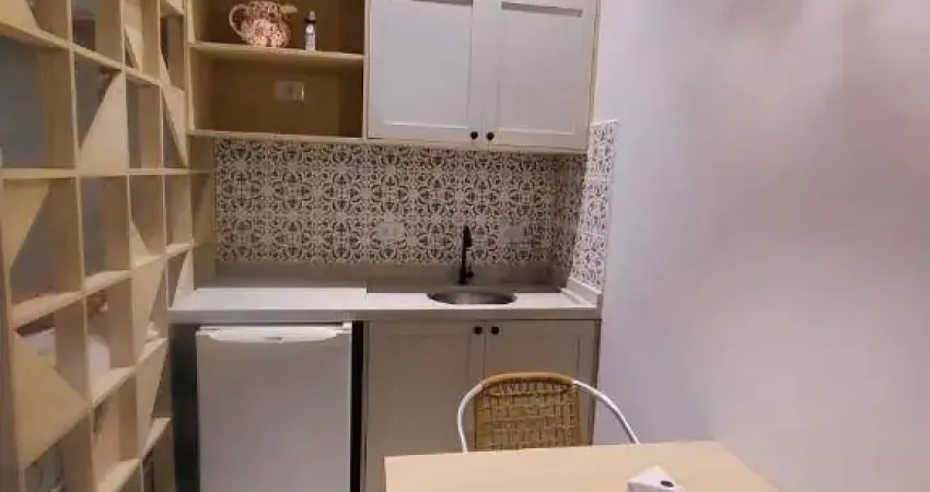 Viva na Quadra da Praia! Studio de Luxo com 1 Dormitório e Vaga na Ponta da Praia