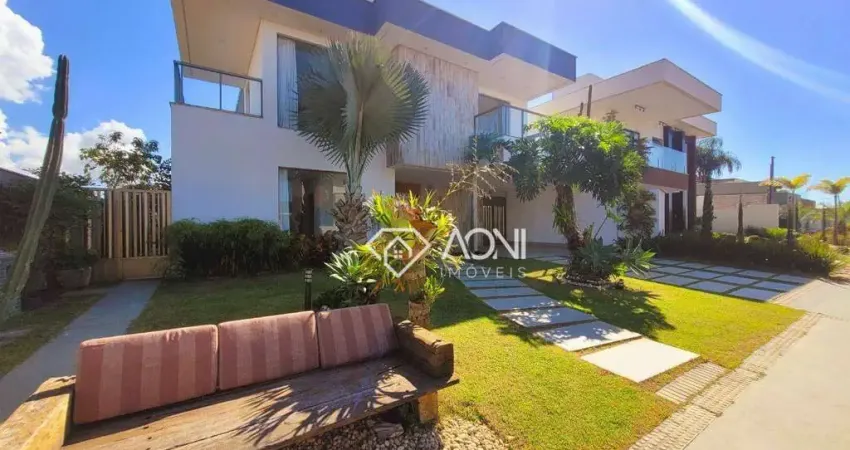 Jardins Veneza - Casa duplex - 4 quartos - Área construída 463m² -  Terreno plano 648m² - por R$ 4.300.000,00 - Interlagos - Vila Velha/ES