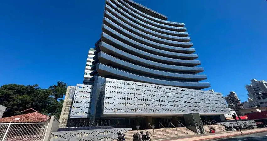 Sala no mubadalla office com opção de expandir para sala ao lado .