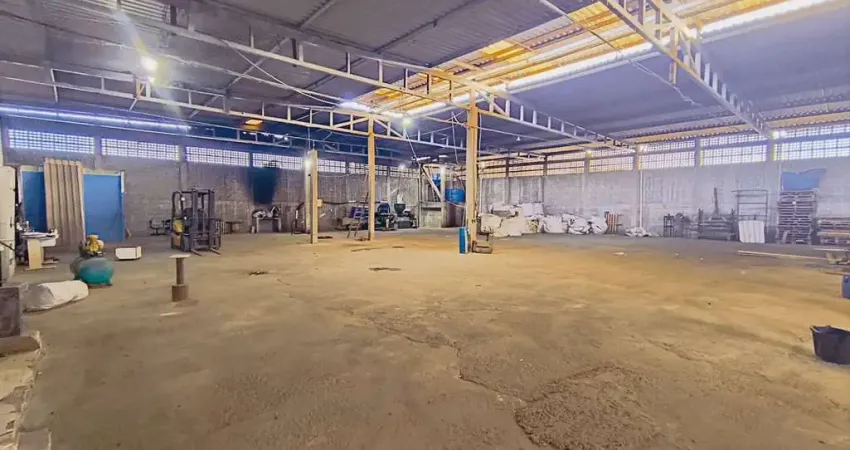 Galpão para alugar, 1500 m² por r$ 17.900,01/mês - porto dourado - serra/es