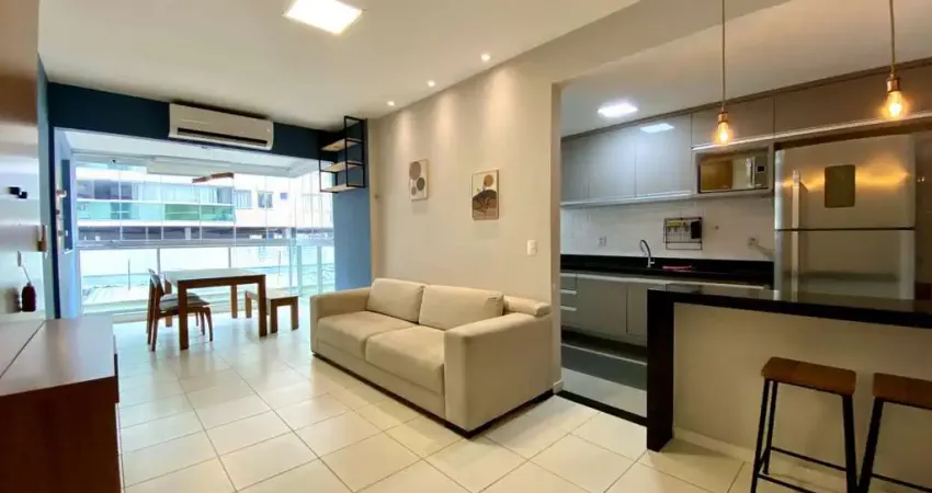 Maravilhoso apartamento mobiliado de 2 quartos a 1 quadra do mar, na Praia da Costa.