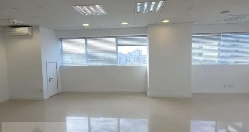 Sala Comercial para Locação em Curitiba, Centro Cívico, 2 banheiros, 1 vaga