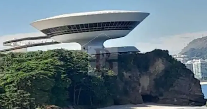 Apartamento à venda frente mar no Ingá, Niterói-RJ: 3 quartos, 1 suíte, 1 sala, 3 banheiros, 1 vaga de garagem, 140,00 m²!