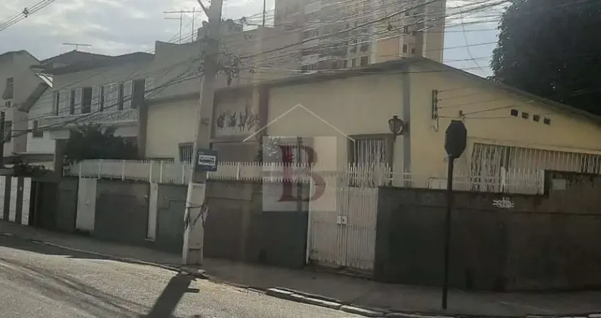 Imperdível oportunidade: Casa à venda em Niterói-RJ, bairro Vital Brazil, 3 quartos, 1 sala, 2 banheiros, 2 vagas de garagem, 120m²!