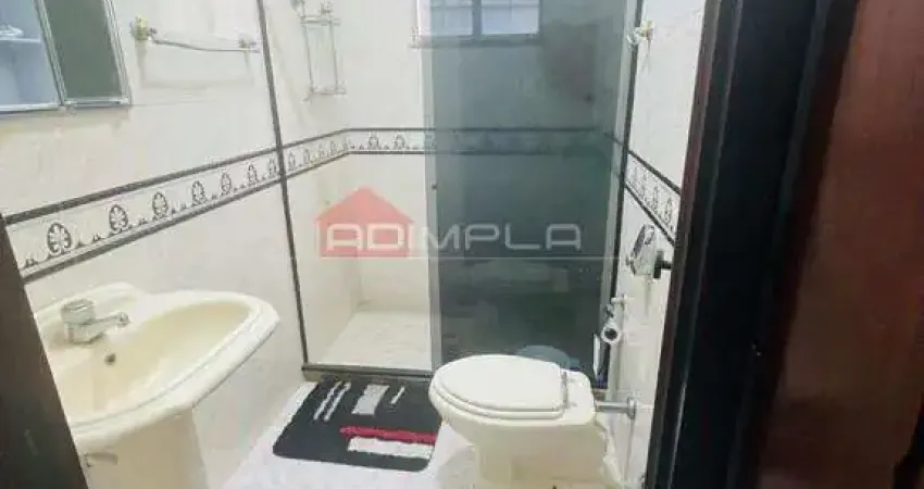 Casa linear de 3 quartos sendo uma suíte em Rio Bonito | Centro