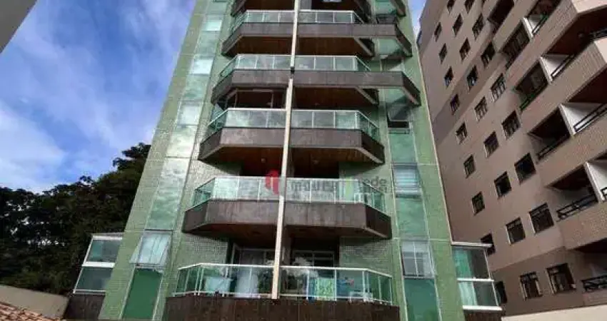 Apartamento com 3 dormitórios à venda, 211 m² por R$ 695.000,00 - Granbery - Juiz de Fora/MG