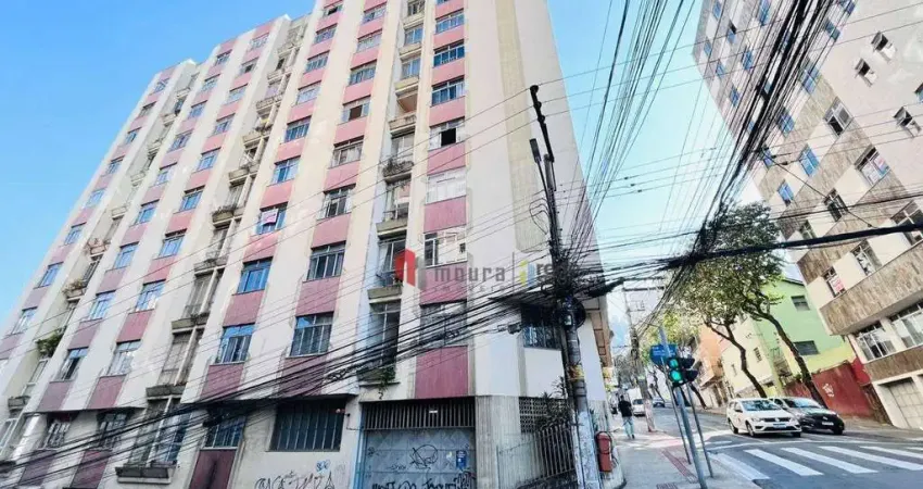 Apartamento com 3 dormitórios à venda, 70 m² por R$ 340.000,00 - Centro - Juiz de Fora/MG