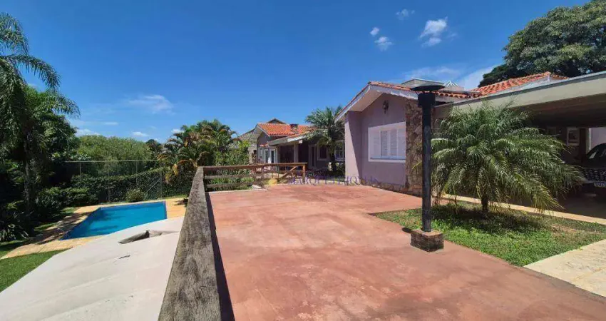 Casa com 3 dormitórios à venda, 503 m² por R$ 2.550.000,00 - Condomínio Marambaia - Vinhedo/SP