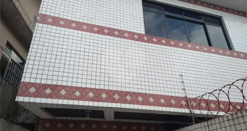 Casa com 3 quartos à venda na Vereador Agenor Lapenna, Vila Cascatinha, São Vicente