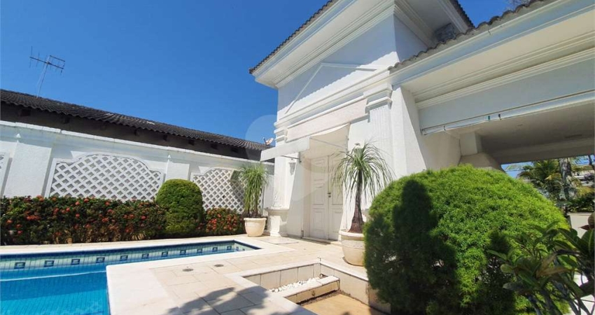 Casa com 6 quartos à venda em Jardim Acapulco - SP
