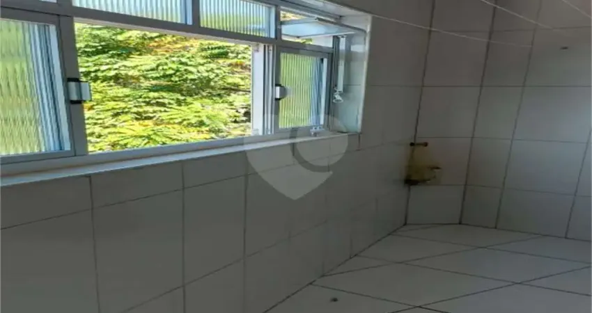 Casa com 1 quartos à venda ou para locação em Parque São Vicente - SP