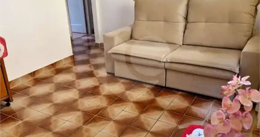 Apartamento com 2 quartos à venda em Embaré - SP