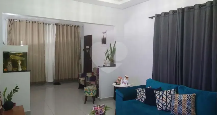Sobrado com 4 quartos à venda em Vila Cascatinha - SP