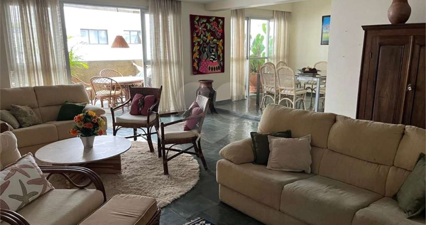 Apartamento com 3 quartos à venda em Pitangueiras - SP
