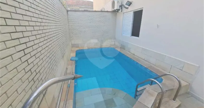 Casa térrea com 3 quartos à venda em Embaré - SP