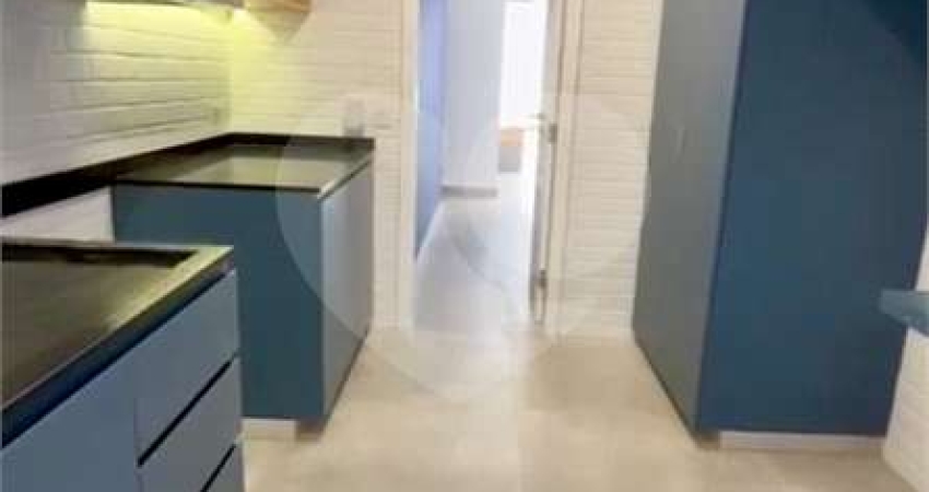Apartamento com 3 quartos à venda ou para locação em Gonzaga - SP