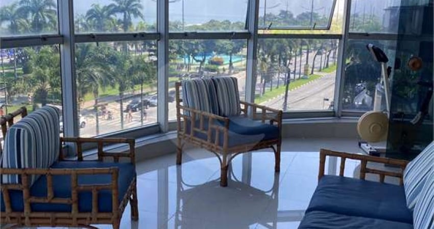 Apartamento com 3 quartos à venda ou para locação em Aparecida - SP