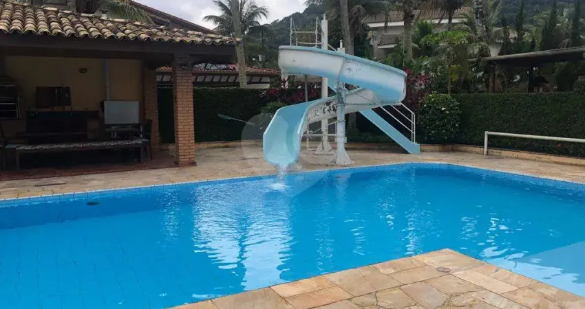 Casa com 4 quartos à venda em Jardim Acapulco - SP