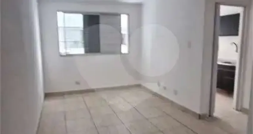 Apartamento à venda na Rua Frei Gaspar, Centro, São Vicente