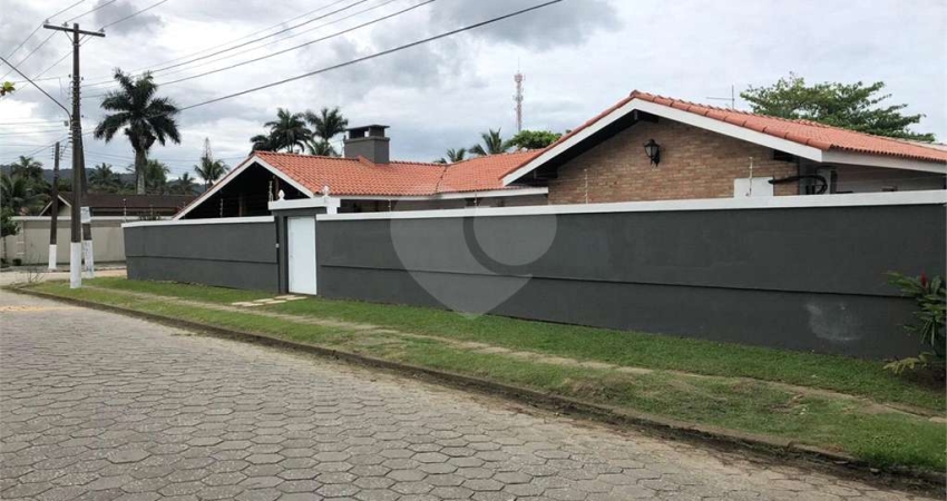 Casa com 3 quartos para locação em Balneário Praia Do Pernambuco - SP
