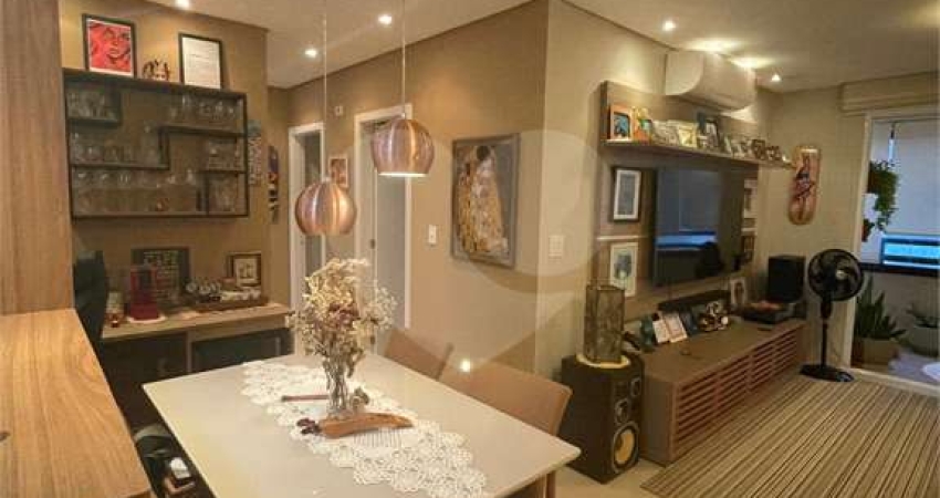Apartamento com 2 quartos à venda em Embaré - SP