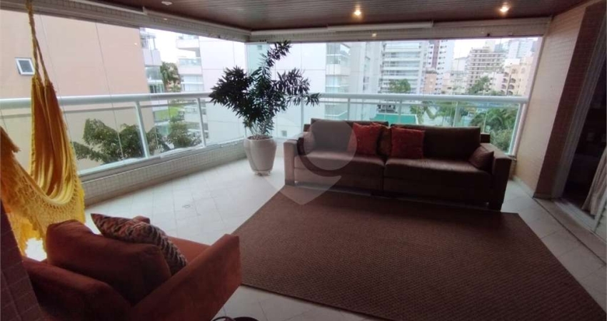 Apartamento com 4 quartos à venda ou para locação em Enseada - SP