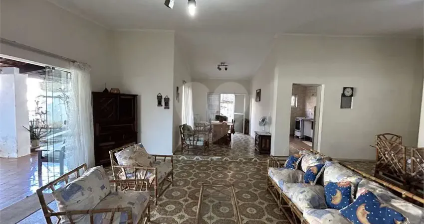 Casa com 5 quartos à venda na Uape, Enseada, Guarujá