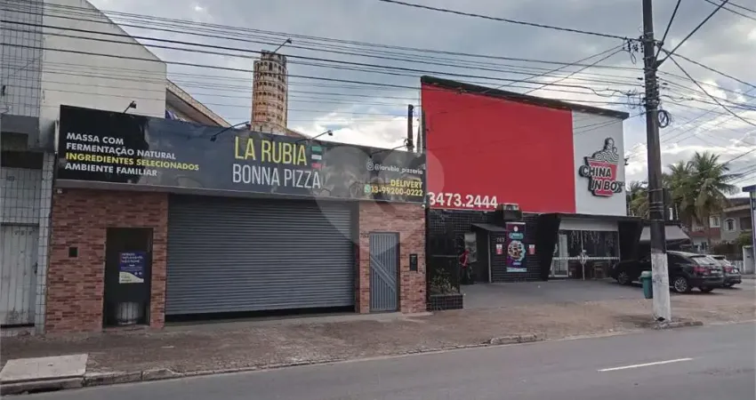 Casa para alugar na Avenida Presidente Kennedy, Guilhermina, Praia Grande