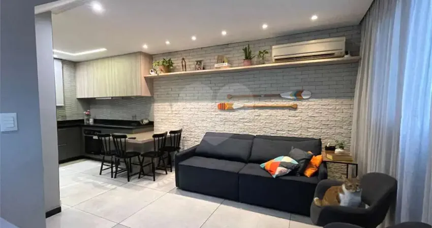 Casa com 2 quartos à venda no Marapé, Santos