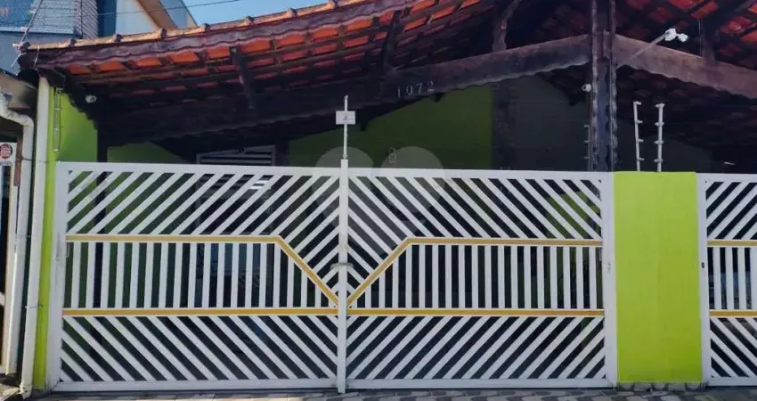 Casa com 2 quartos à venda na Rua Rosa Marli de Souza, 1072, Vila Mirim, Praia Grande