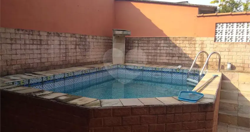 Casa com 3 quartos à venda na Francisco Xavier Dos Passos, 590, Vila São Jorge, São Vicente