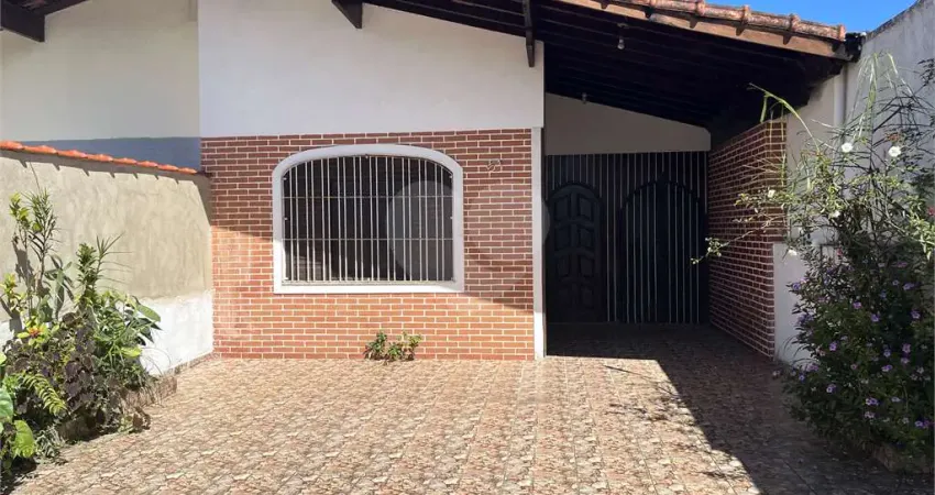 Casa com 2 quartos à venda na Rua Vitória Regia, 51, Balneário Flórida, Praia Grande