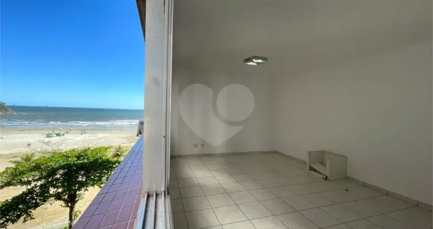 Apartamento com 3 quartos para alugar no José Menino, Santos