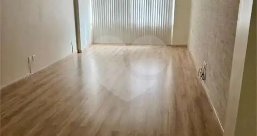 Apartamento com 3 quartos para alugar no José Menino, Santos