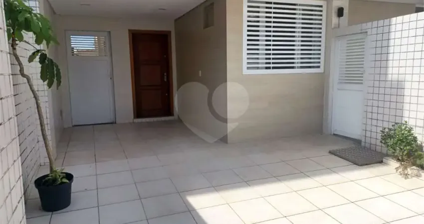 Casa com 3 quartos à venda no Ponta da Praia, Santos