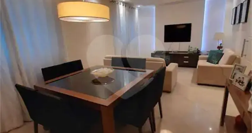 Casa com 3 quartos à venda na Vila Mathias, Santos