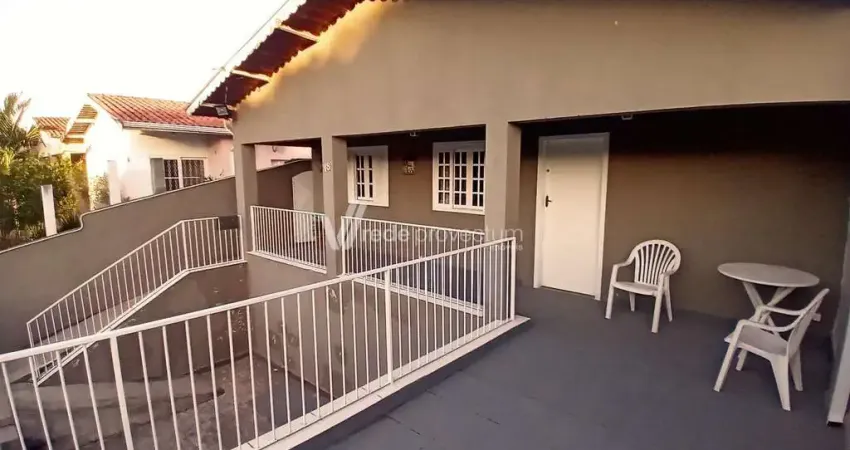 Casa com 3 quartos à venda na Lucas Pereira de Castro, 78, Vila Aurocan, Campinas