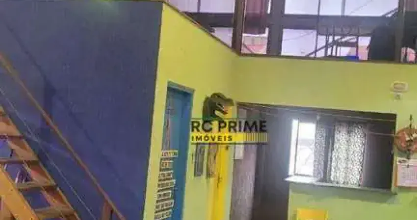 Excelente sobrado em vila linda com 298m² de área construída - 03 dormitórios