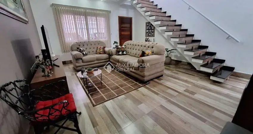 Casa com 3 quartos à venda na Avenida Lemos Monteiro, 432, Olímpico, São Caetano do Sul