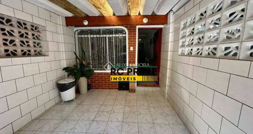 Sobrado a venda no jardim do mar com 2 quartos e quintal, excelente localização