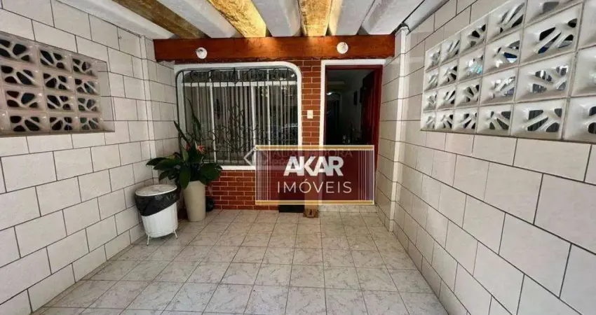 Sobrado a venda no jardim do mar com 2 quartos e quintal, excelente localização