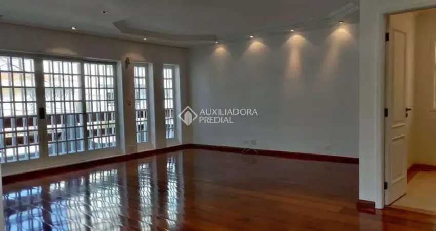 Belissimo sobrado com 10 vagas 4 suites sendo 1 master, no   rudge ramos -sp