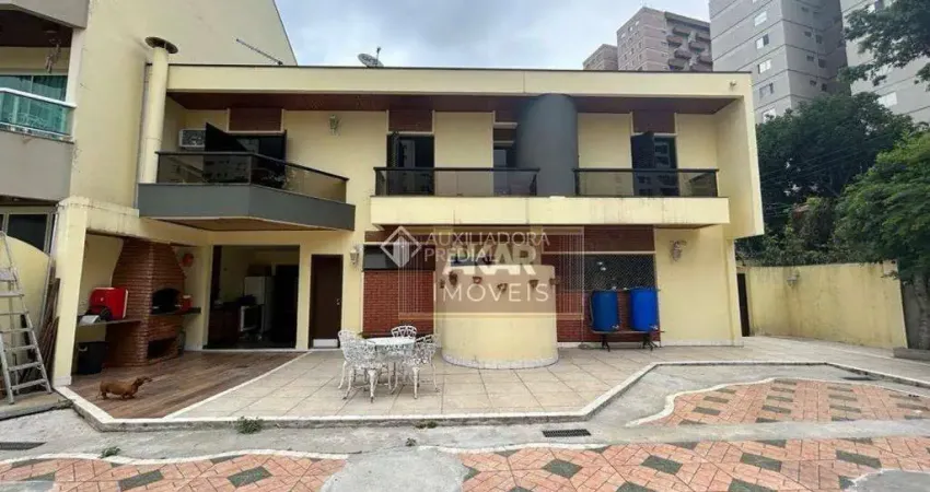 Casa com 3 quartos à venda na Rua Oswaldo Russi, 170, Jardim Chácara Inglesa, São Bernardo do Campo