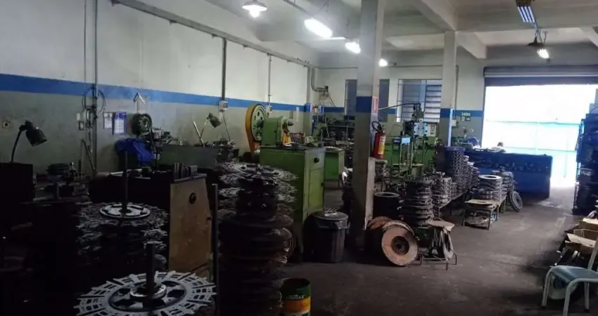 Barracão / Galpão / Depósito à venda na Rua Barão de Uruguaiana, 40, Jardim Ruyce, Diadema