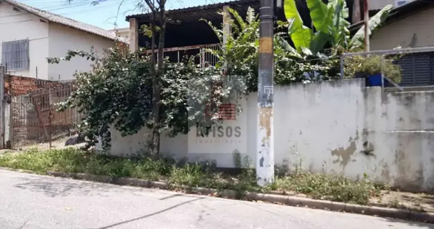 Ótimo terreno Vila Universitária  500metros são 2 lotes
